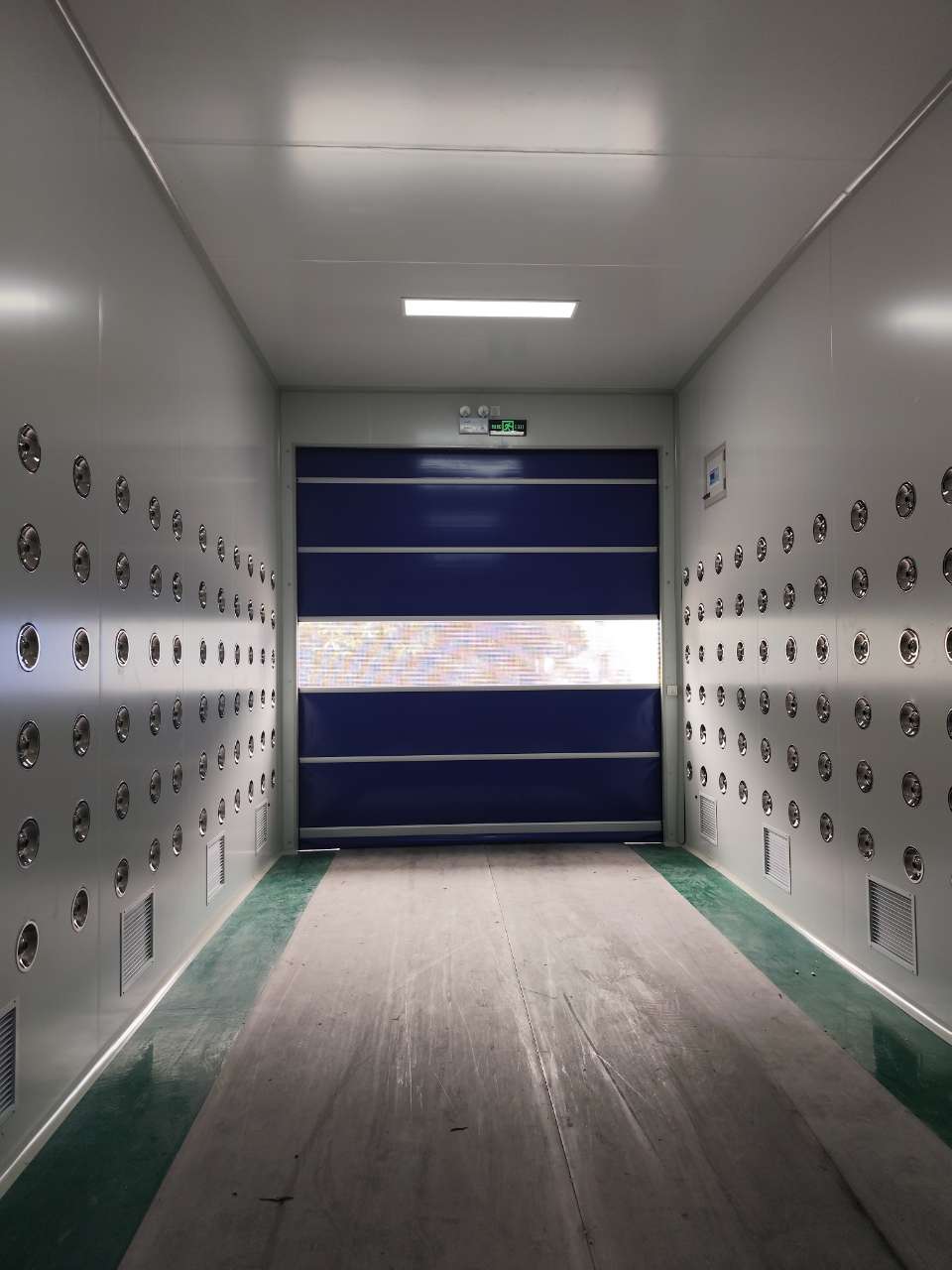 臨沂聯(lián)發(fā)機械配件有限公司風(fēng)淋房安裝